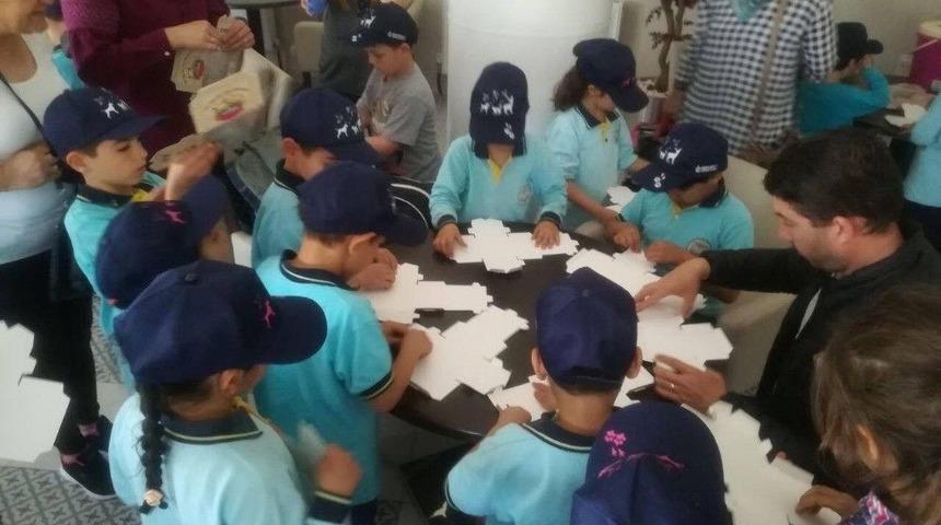 K&ouml;rfezli &Ccedil;ocuklara Hayvan Sevgisi Aşılanıyor