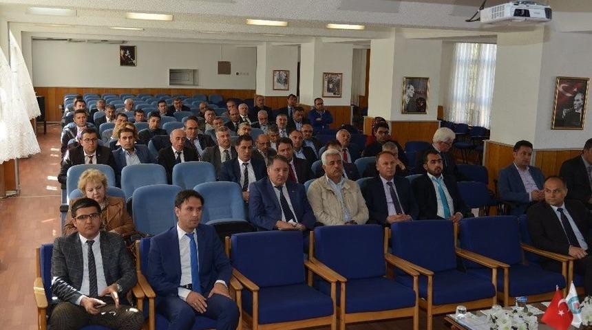 Vali Okul M&uuml;d&uuml;rleri İle Bir Araya Geldi