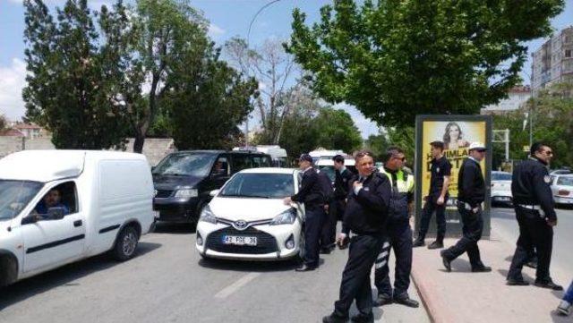 Trafik Magandası Tabancayla Hamile Kadın Doktoru Vurdu