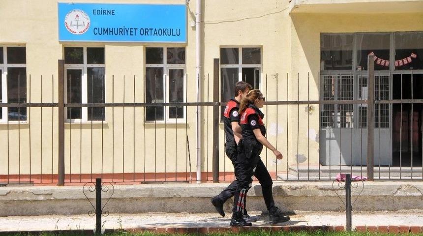 Edirne&rsquo;de Okul &Ccedil;evrelerine Sıkı Denetim