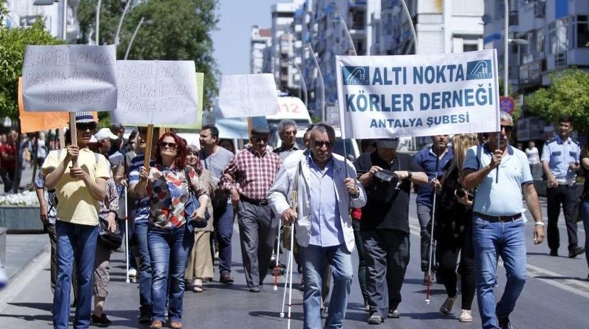 Engellilerden Trafikte Farkındalık Y&uuml;r&uuml;y&uuml;ş&uuml;