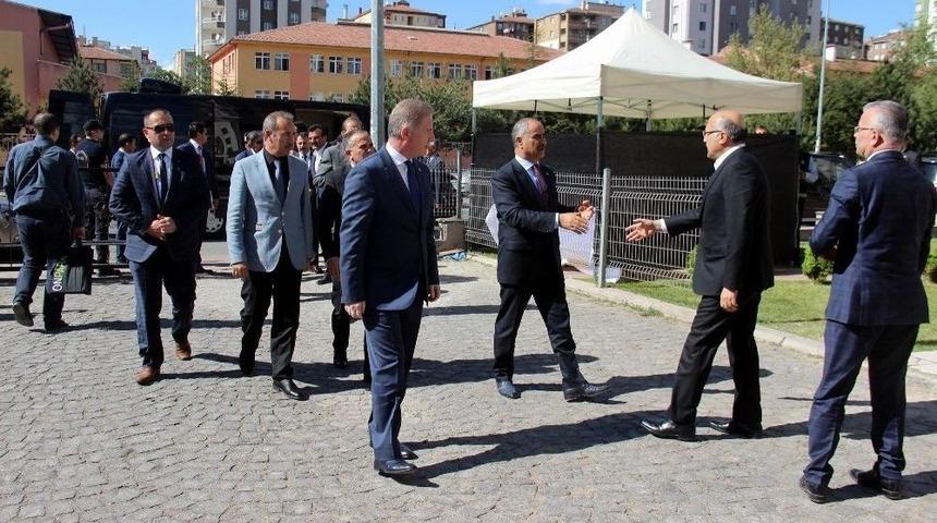 Sivas Heyetinden G&uuml;l&rsquo;e Taziye Ziyareti