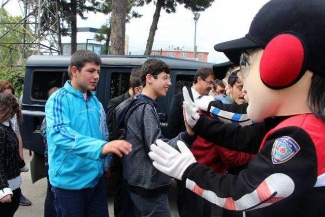 Özel Öğrenciler, Özel Harekat Polisi Oldu 3