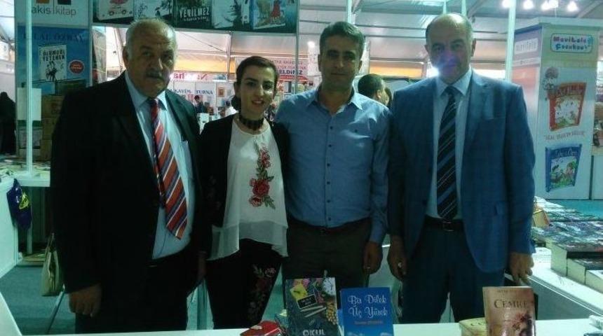 Yazar Sevde Duran Okurları İle Buluştu