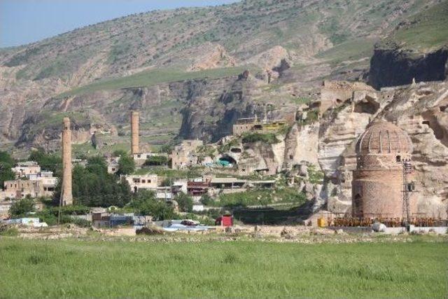 Zeynel Bey Türbesi nin Taşınması Için Geri Sayım Başladı 2