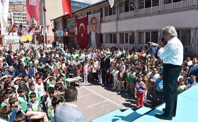 Beyoğlu’nda Geri Dönüşüm Kampanyasına Yoğun İlgi