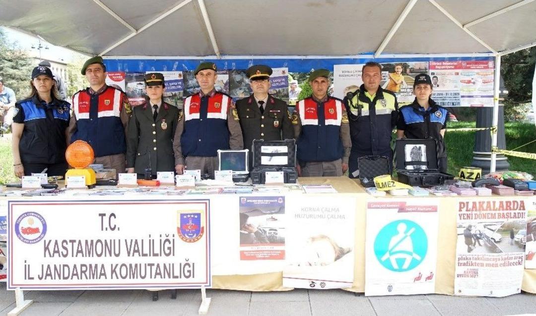 Kastamonu&rsquo;da Trafik G&uuml;venliği Sergisi A&ccedil;ıldı