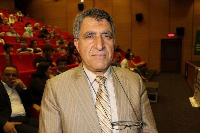 Diyarbakır&rsquo;da Şizofren Hastalar Sahneye &Ccedil;ıktı 1