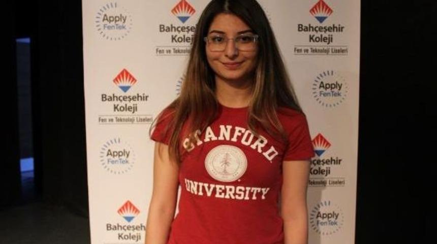 Microsoft'un En Iyi Kadın Yazılımcı Se&ccedil;tiği Neval, Stanford'dan Kabul Aldı