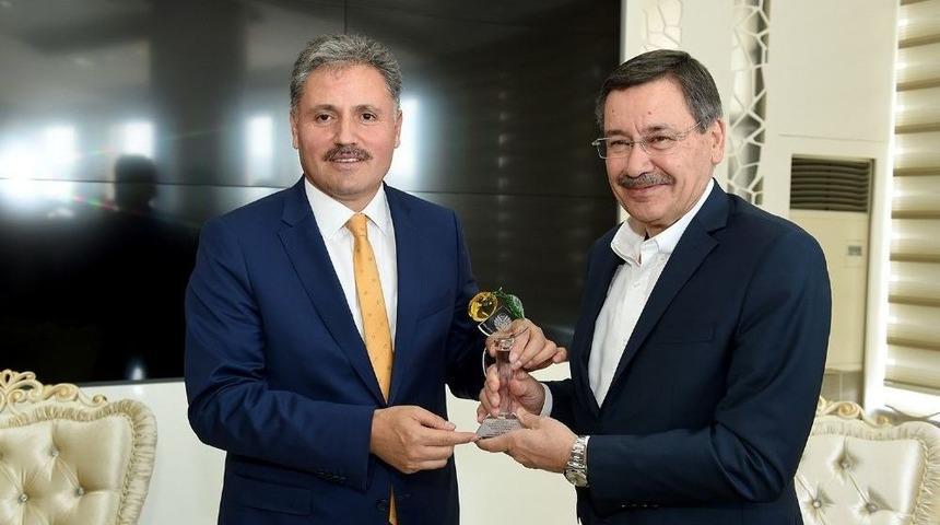 Melih G&ouml;k&ccedil;ek Malatya&rsquo;ya Hayran Kaldı