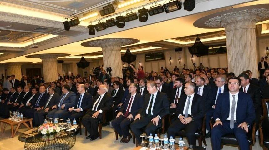 Rize&rsquo;de &ldquo;doğu Karadeniz Turizminin Geliştirilmesi Ve &Ccedil;eşitlendirilmesi&rdquo; Paneli