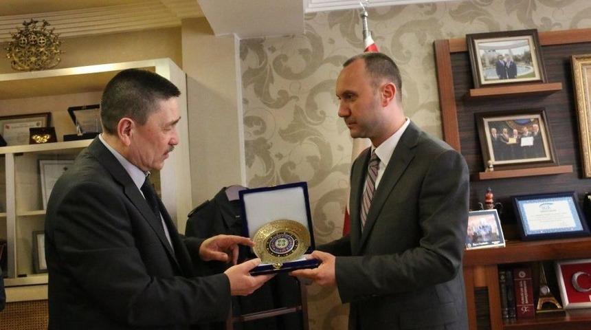 B&uuml;y&uuml;kel&ccedil;i Ulfat Kadyrov&rsquo;dan Tso&rsquo;ya Ziyaret