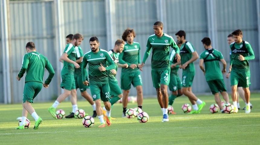Bursaspor&rsquo;da Batalla Ve Faty Takımla &Ccedil;alıştı