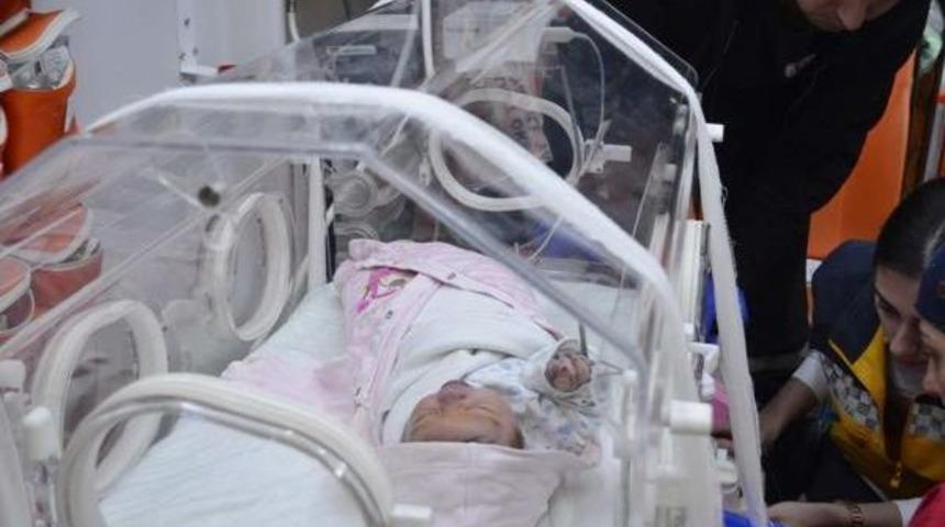 Yeni Doğan Bebeği Poşetle Sokağa Bıraktılar