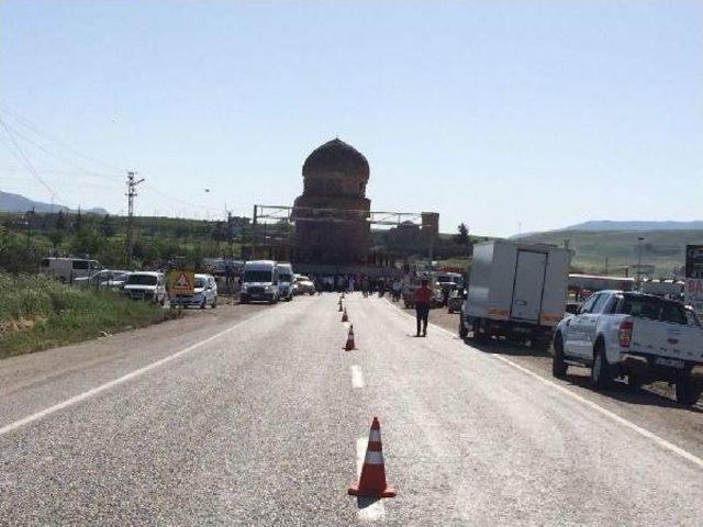 Tarihi Zeynel Bey T&uuml;rbesi nin Taşınmasına Başlandı (2) 1