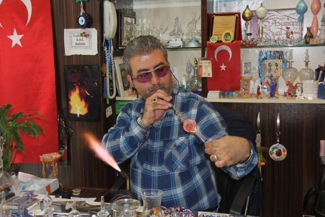 Kristal Kangal K&ouml;peklerine Yoğun İlgi