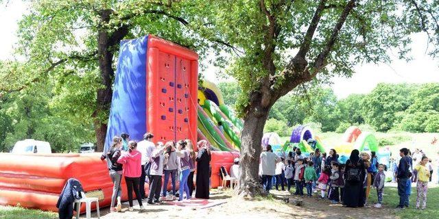 Başkan Yazıcı Ve Eşi, Engellilerle Bir Kez Daha Tek Yürek Oldu