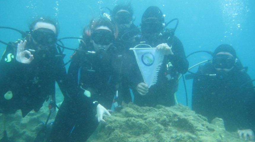 D&uuml;zce &Uuml;niversitesi Su Altı Topluluğu Dalış Eğitimlerine Devam Ediyor