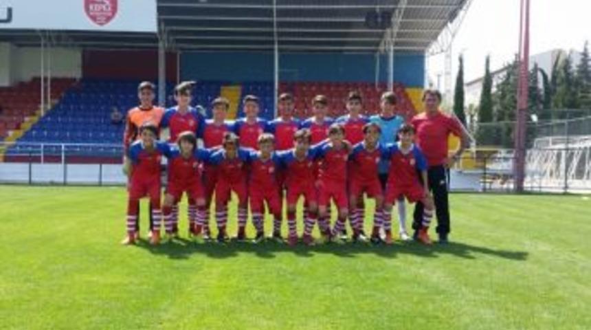 Kepez U 13 Takımı Play-off&rsquo;lara Kaldı