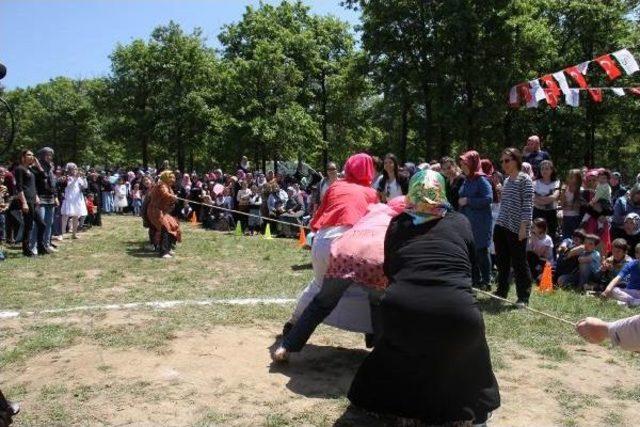 Erken Anneler G&uuml;n&uuml; Kutlamasında Anneler Doyasıya Eğlendi 2