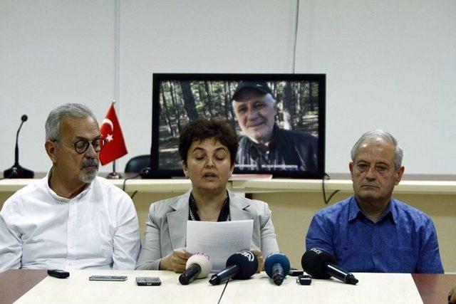 Evlerinde &Ouml;ld&uuml;r&uuml;len &Ccedil;evreci B&uuml;y&uuml;knohut&ccedil;u &Ccedil;ifti İ&ccedil;in Saygı Duruşu 1