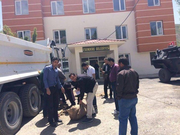 Esendere Belediyesi 2 Bin 650 Fidan Dağıttı G3