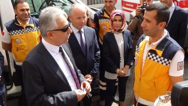 Hakkari&rsquo;ye 3 Yeni Ambulans 1