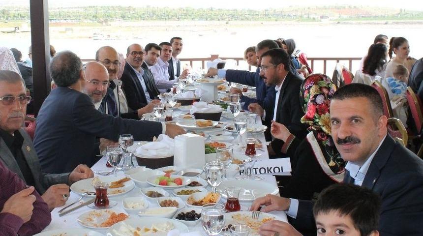 Sağlık &Ccedil;alışanlarına Motivasyon Programı