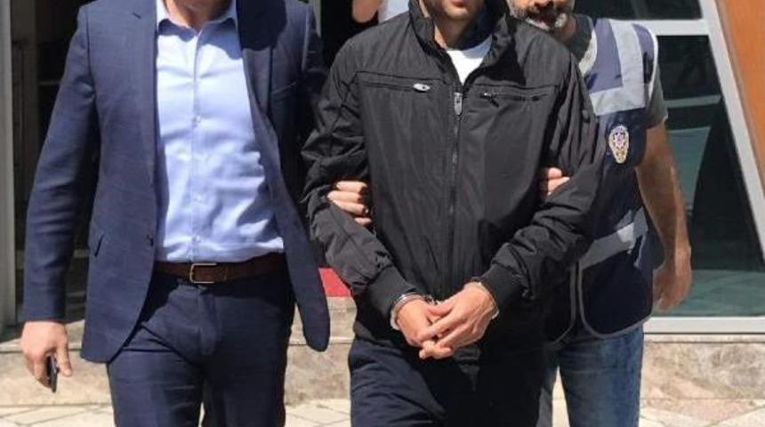 İş Arkadaşını &Ouml;ld&uuml;rd&uuml;kten Sonra Intihar G&ouml;r&uuml;nt&uuml;s&uuml; Verip Ağlayan Fabrika Iş&ccedil;isi Yakalandı