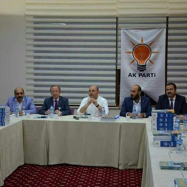 Ak Parti’den ’istişare Ve Değerlendirme’ Toplantısı 1