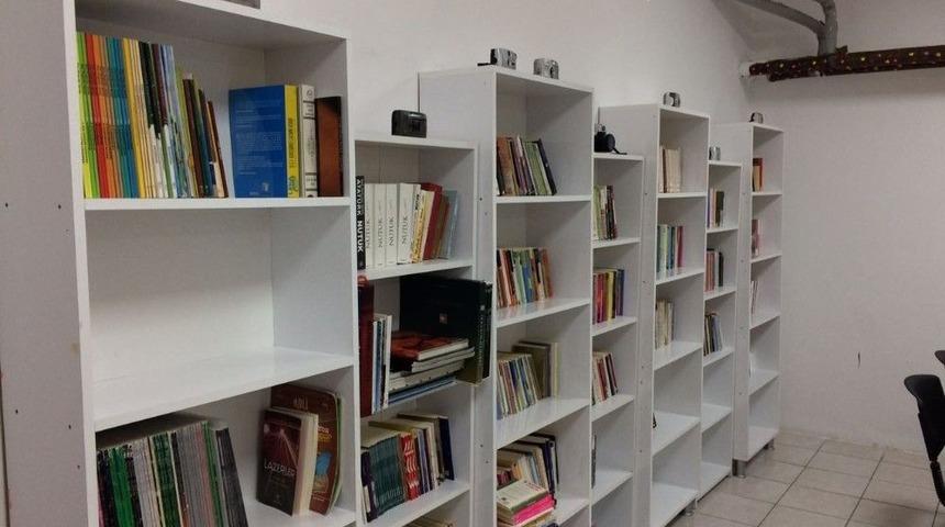 Bornova Beckerspor İlk K&ouml;y K&uuml;t&uuml;phanesini Fatsa&rsquo;da A&ccedil;tı