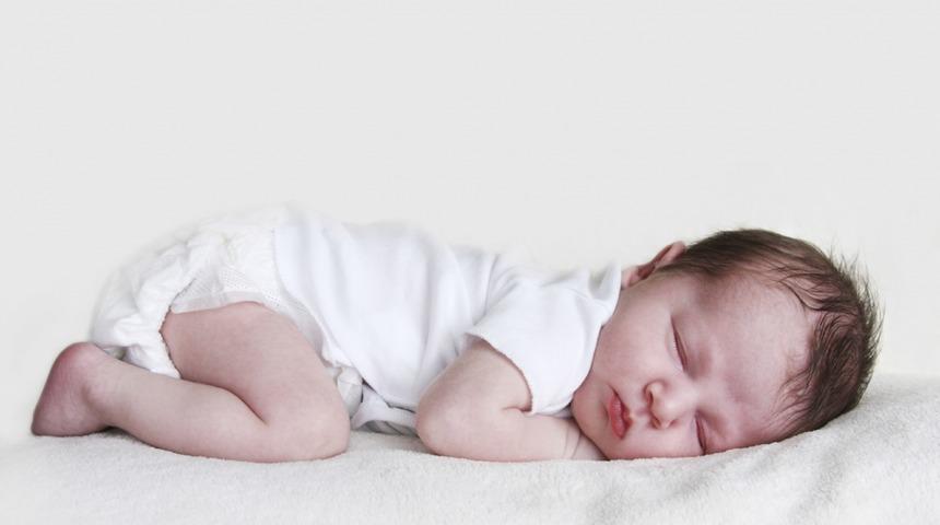 Bebek gelişiminde 2. ay 