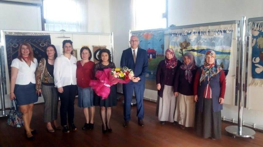 &Ccedil;ocuklar &Ccedil;izdi, B&uuml;y&uuml;kler Dokudu