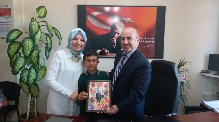 M&uuml;d&uuml;r Cebeci&rsquo;nin Konuğu &Ouml;zel &Ouml;ğrenciler