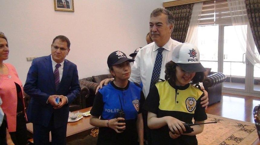 Osmaniye’de Engelli Çocuklar Polis Oldu