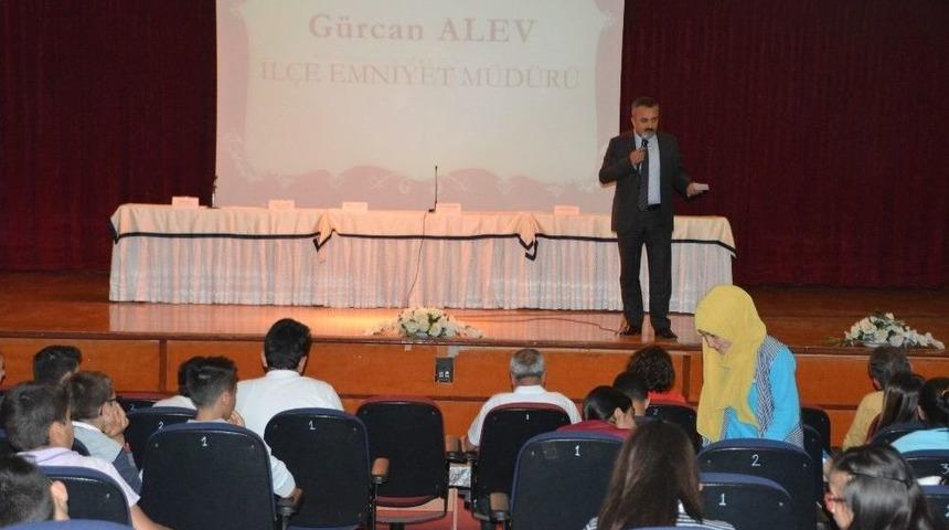 &rsquo;mesleğimi Se&ccedil;iyorum&rsquo; Panelinin Son Oturumu Yapıldı