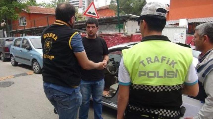 Bursa'da Polisten Okul &Ccedil;evresinde Huzur Operasyonu