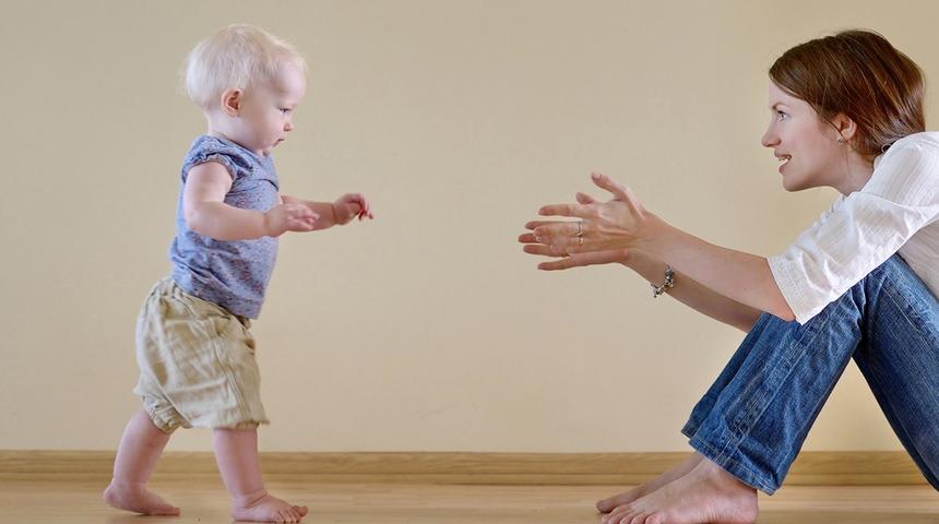 Bebek gelişiminde 12. ay 