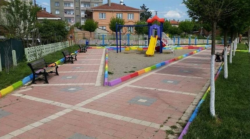 Pazaryeri&rsquo;nde &Ccedil;ocuk Parkları Rengarenk Oluyor