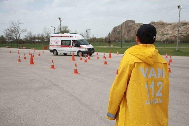 Van’da ‘ambulans Sürüş Teknikleri’ Eğitimi