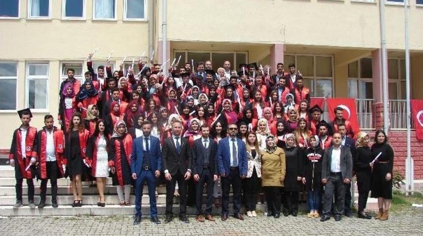 &Ccedil;atalzeytin Meslek Y&uuml;ksekokulunda Mezuniyet T&ouml;reni Yapıldı