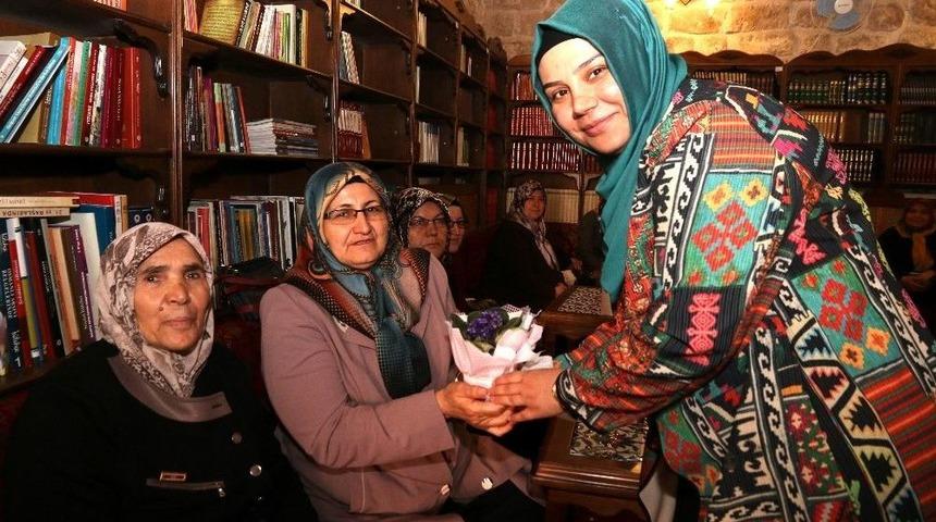 Belediyeden Şehit Annelerine &Ouml;zel Anneler G&uuml;n&uuml; Programı