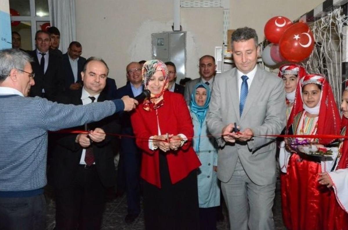 Osmangazi Ortaokulundan İngilizce Festivali