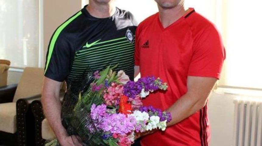 Altay Nefesini Tuttu