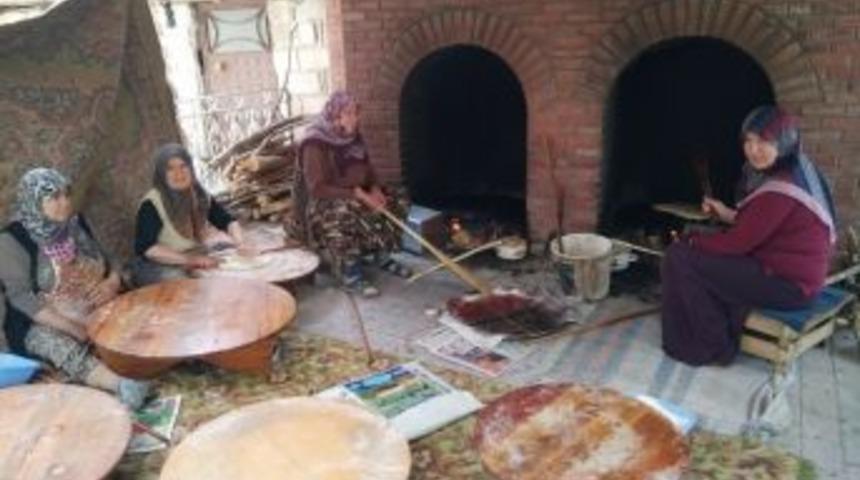 Hisarcıklı Kadınlardan G&ouml;zleme Hayrı