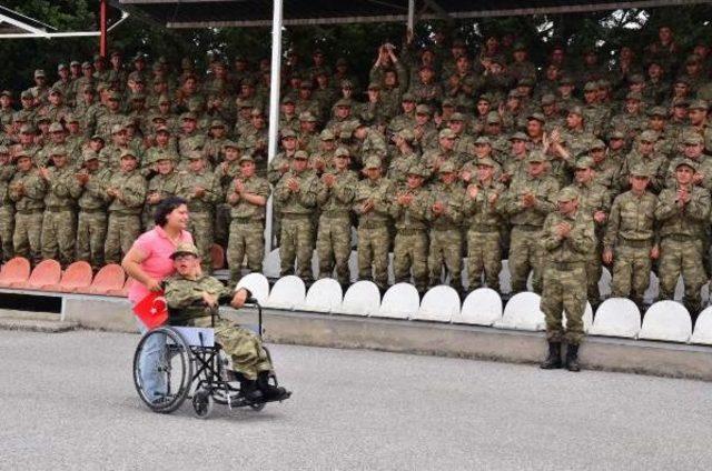 Engelliler &Ccedil;akı Gibi Asker Oldu 1