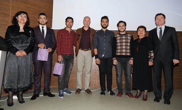 Erü’de ‘rus Kültür Günü’ Etkinliği Düzenlendi 3