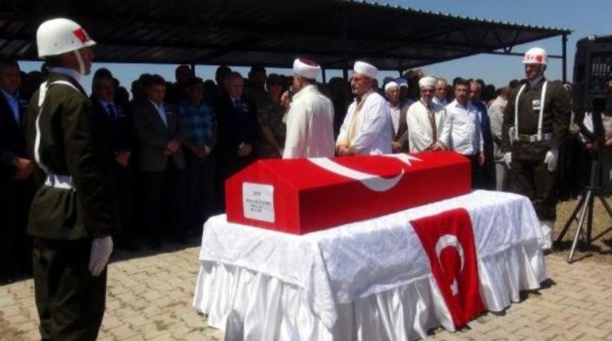 Şehit Uzman &Ccedil;avuş, Hatay'da G&ouml;zyaşlarıyla Uğurlandı