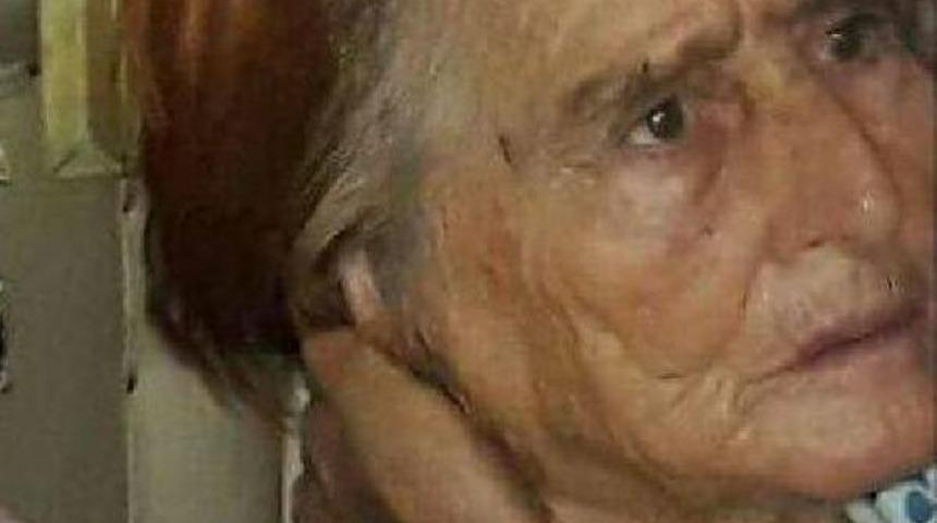 Yaşlı Kadın Kazada, Ablası Ise Haberi Aldıktan 2 Saat Sonra &Ouml;ld&uuml;