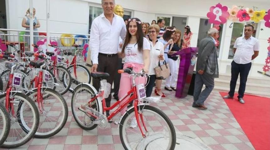 Miniklerden Anneler G&uuml;n&uuml; S&uuml;rprizi